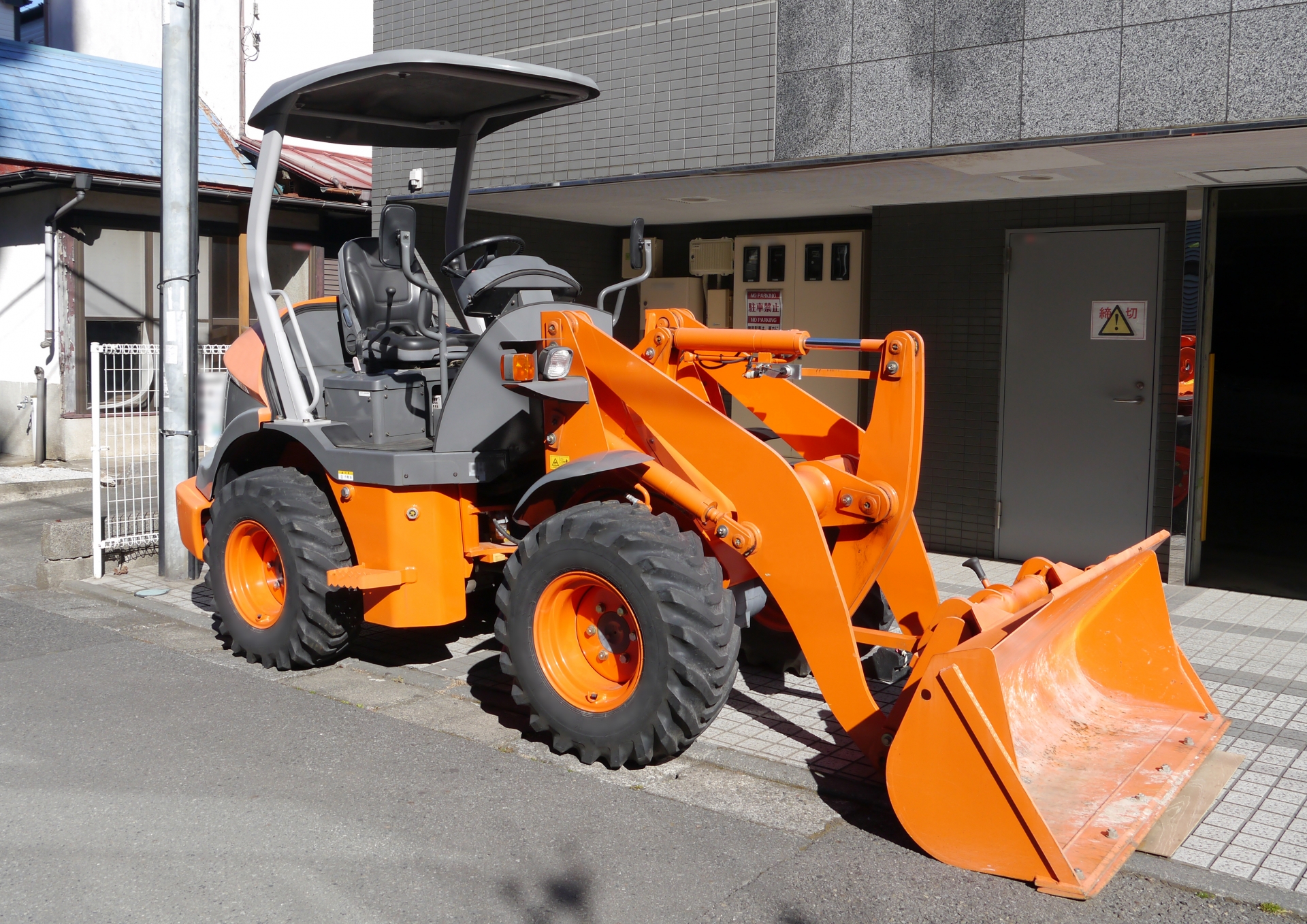古物商許可とは？トラック・重機の買取業者を見るときの基準